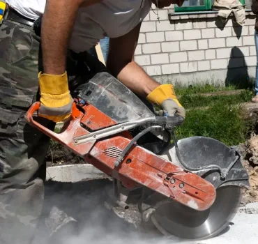concrete-circular-saw-20507539